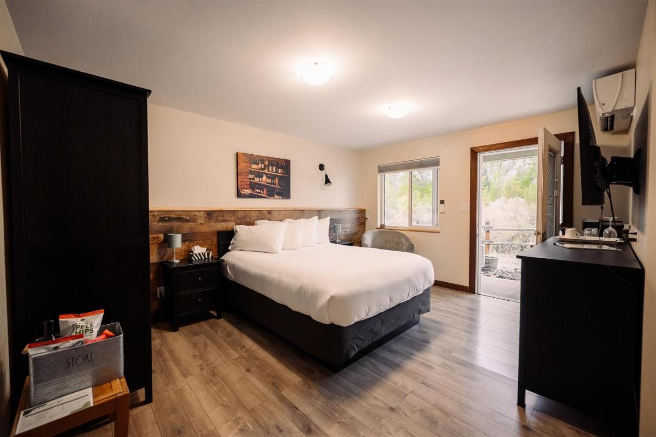 Similkameen Wild Resort & Winery Retreat Osoyoos Ngoại thất bức ảnh