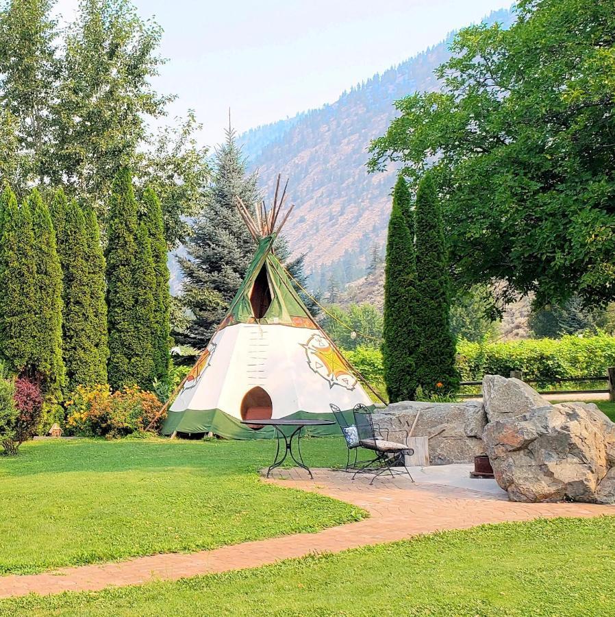 Similkameen Wild Resort & Winery Retreat Osoyoos Ngoại thất bức ảnh