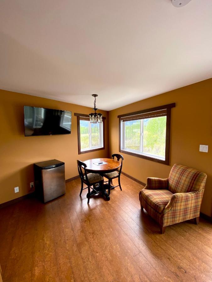 Similkameen Wild Resort & Winery Retreat Osoyoos Ngoại thất bức ảnh